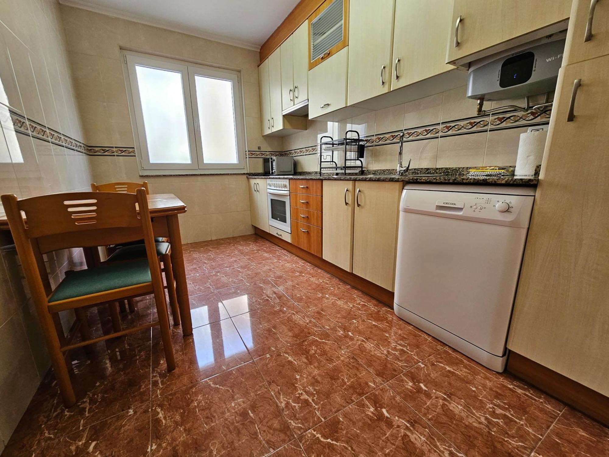 147A Apartamento La Arena 3 Dormitorios Gijon Exterior photo